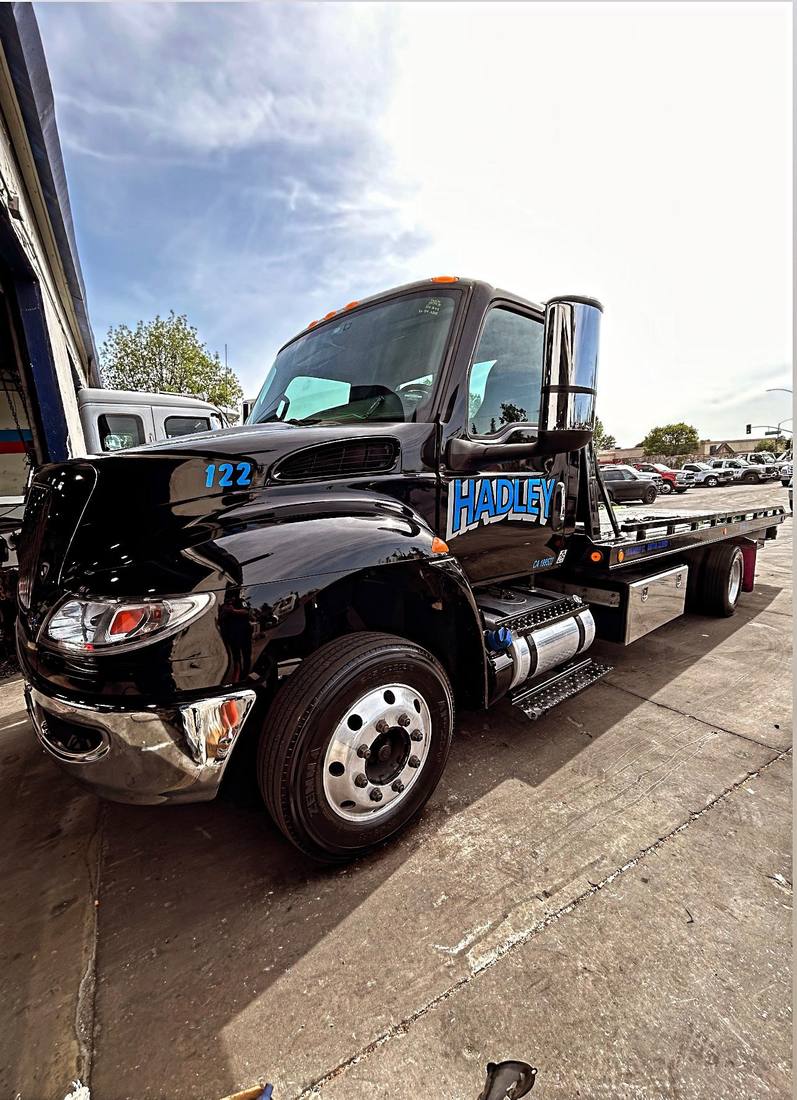 Hadley black luxury flatbed truck #122